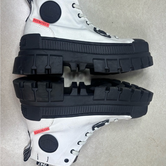 Palladium Revolt Hi Tx Sneaker Combat Boots S3 Star White Womens Size 6.5 - Picture 12 of 16